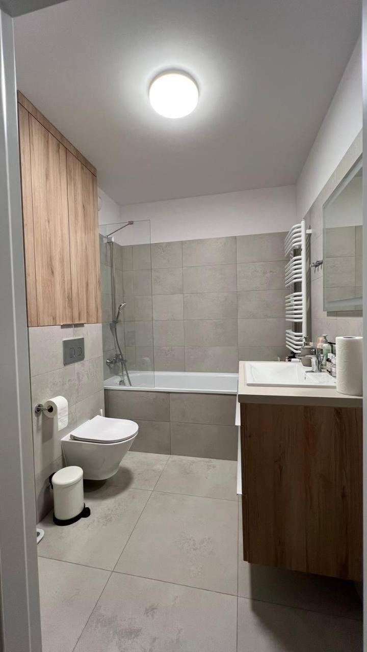 Chopin Airport Apartments Warsaw Ngoại thất bức ảnh